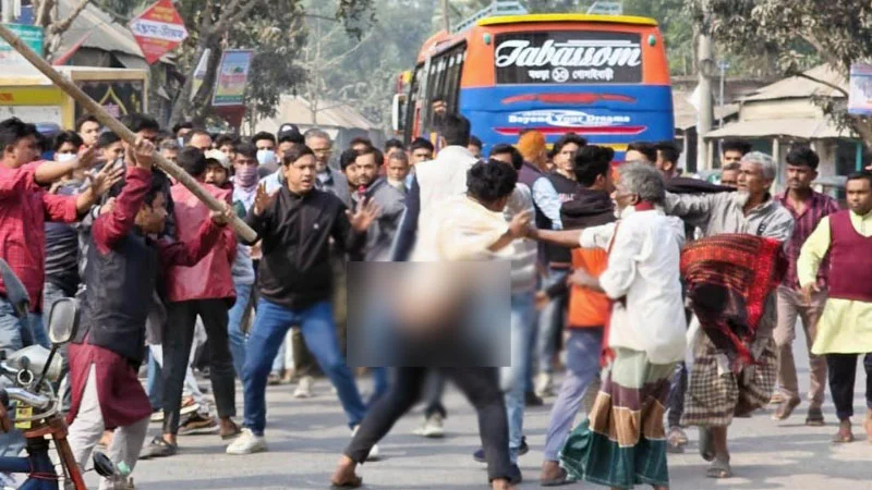 আ. লীগের বিরুদ্ধে বিক্ষোভের প্রস্তুতিকালে বিএনপি নেতাকে পেটাল